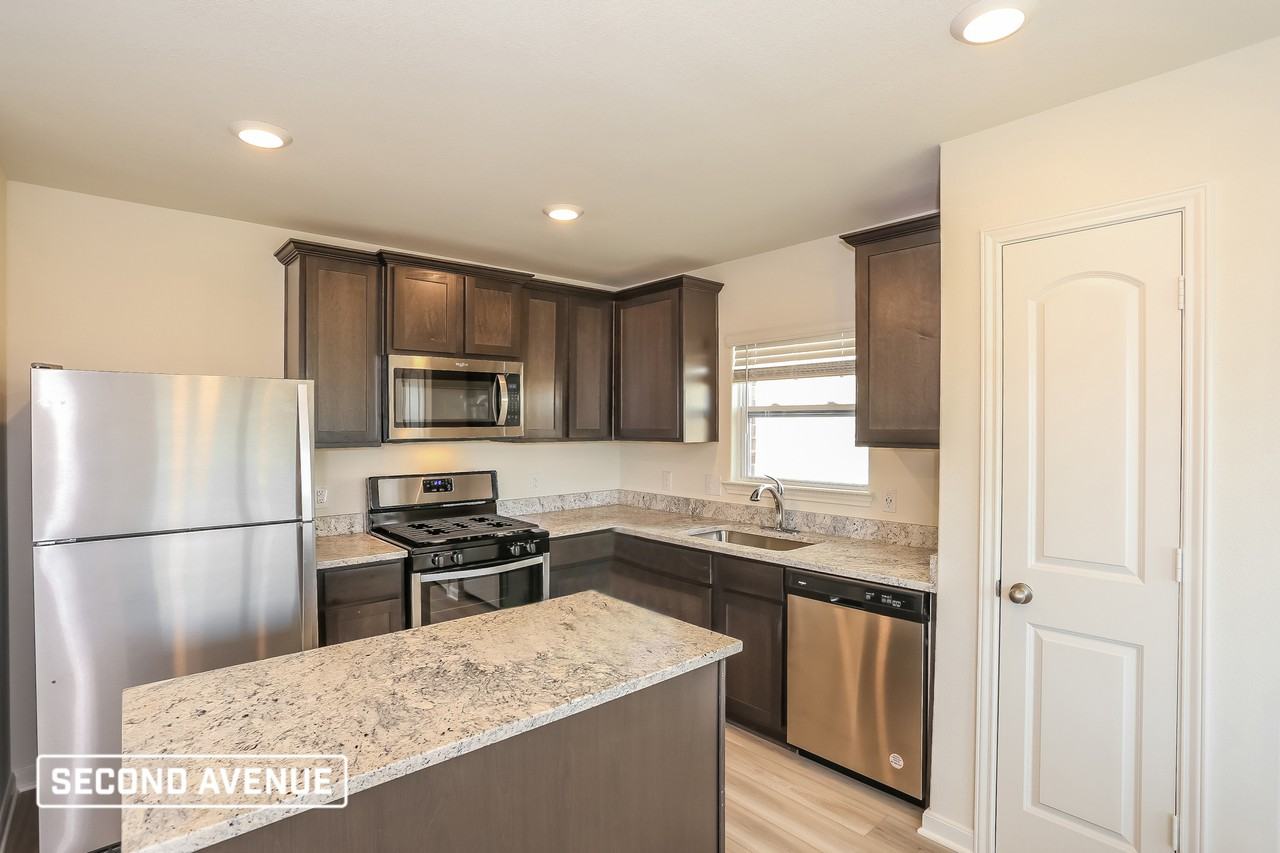 505 Dk Wilson St - Photo 6 of 22