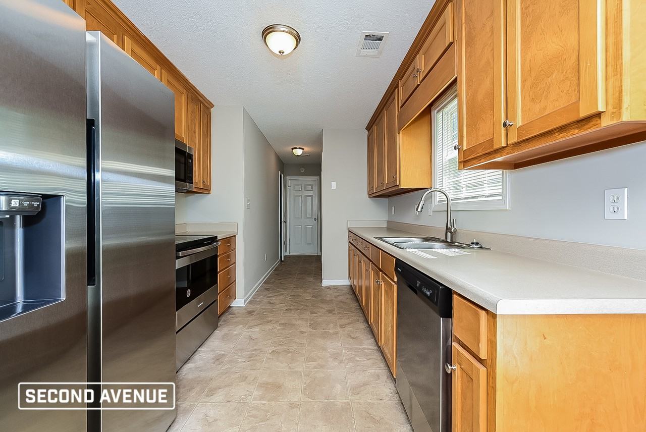 309 Fletcher Ct - Photo 2 of 16