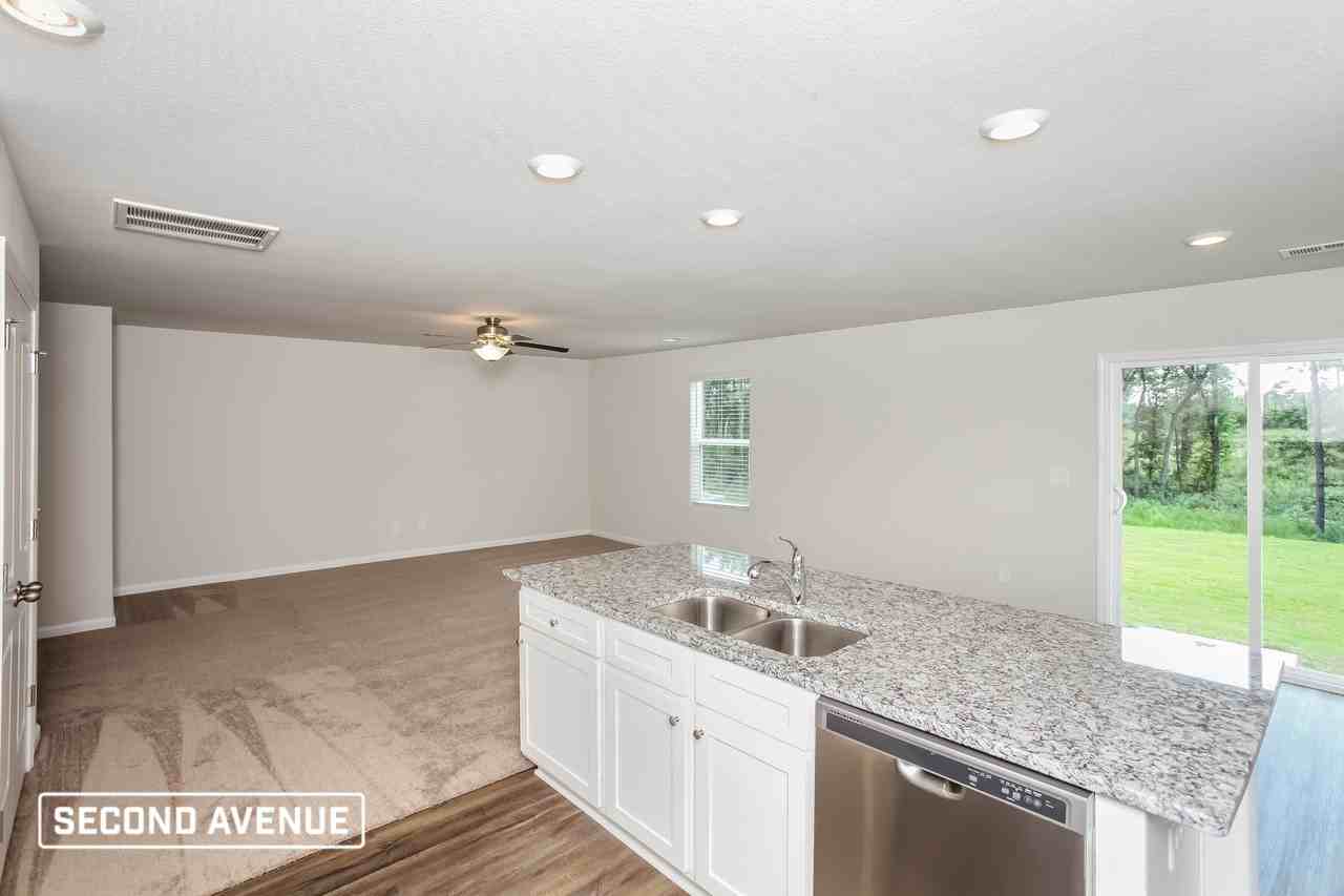 340 Sundew Rd - Photo 6 of 20