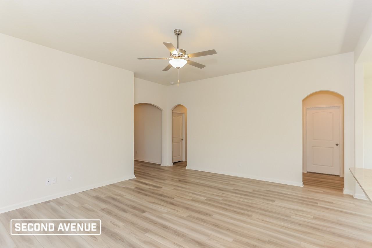 1432 Palamedes Dr - Photo 5 of 15