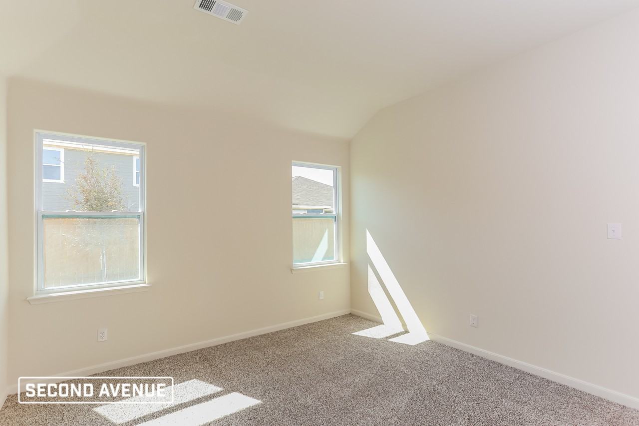 1432 Palamedes Dr - Photo 6 of 15