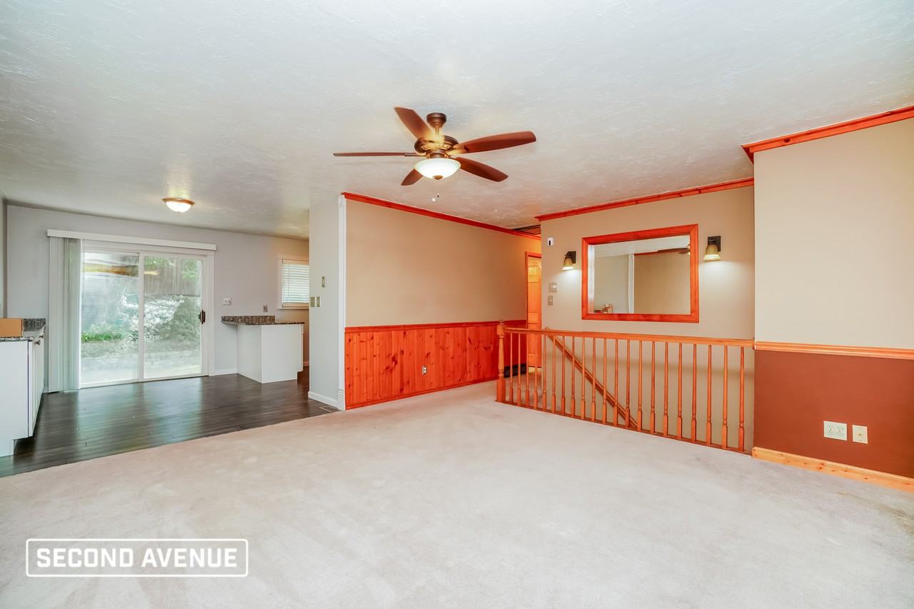 551 Greenfield Ct - Photo 3 of 18