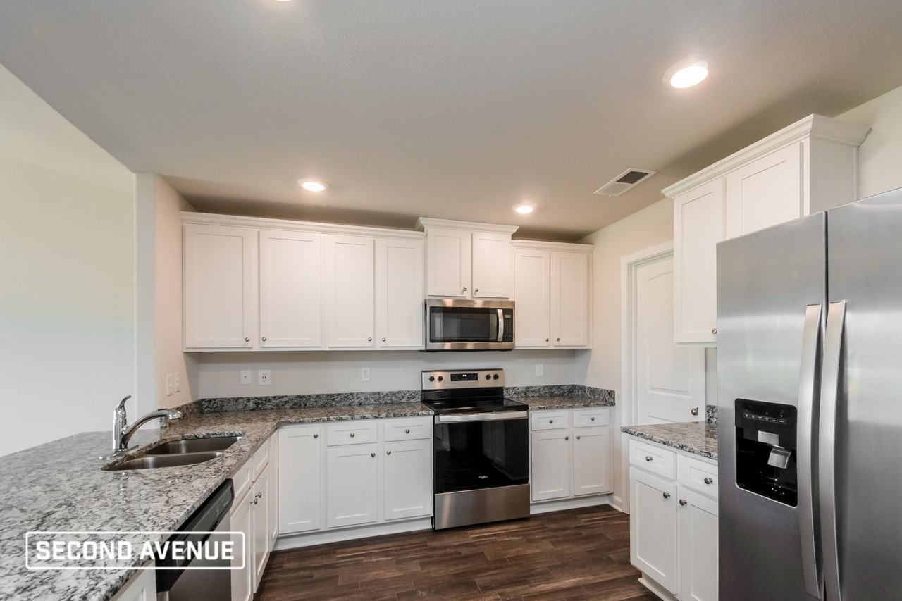 1013 Sease Garden Ct - Photo 2 of 19