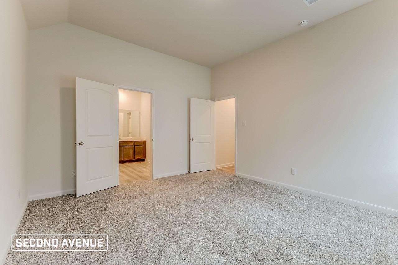 1400 Woodwinds Dr - Photo 7 of 19