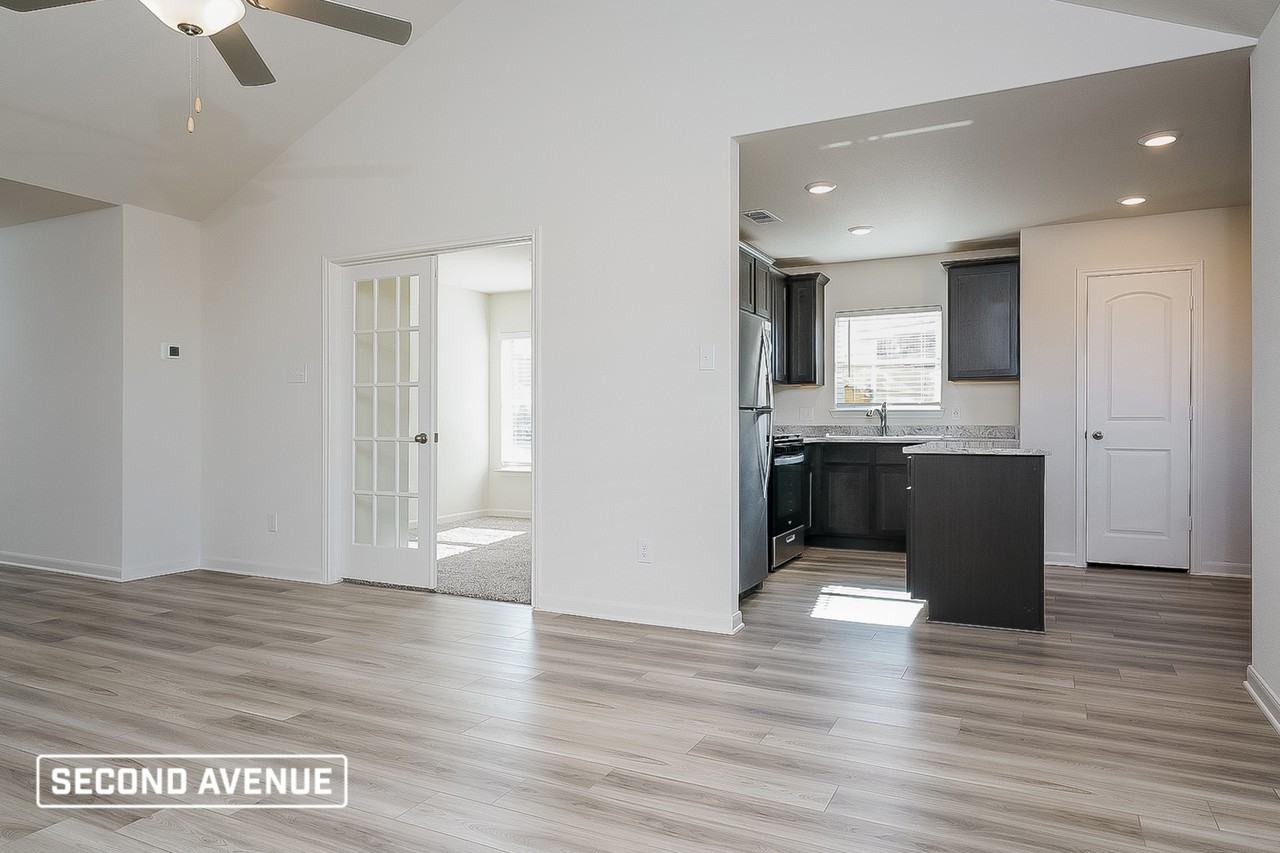 147 Sammy Fowler Ave - Photo 6 of 24