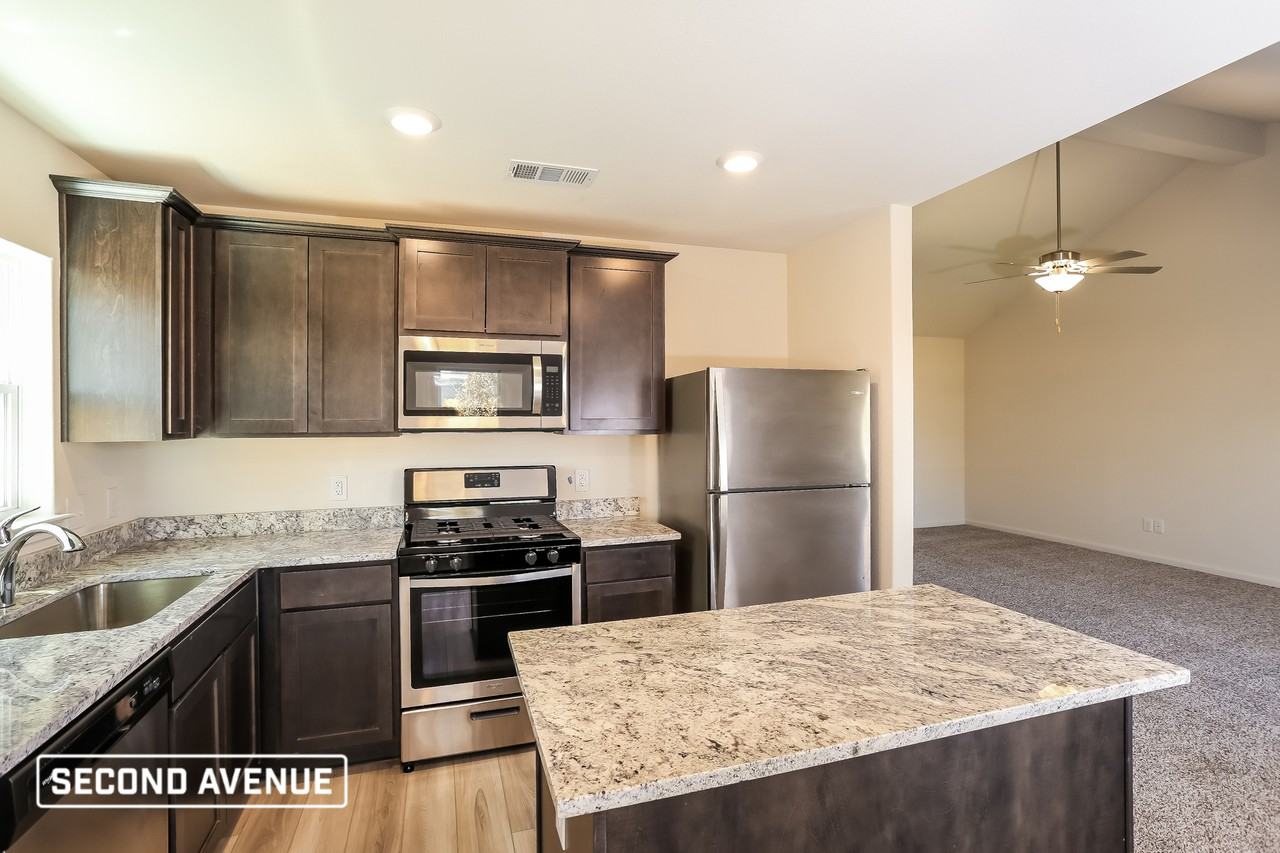 9721 Dan Meyer Dr - Photo 4 of 30