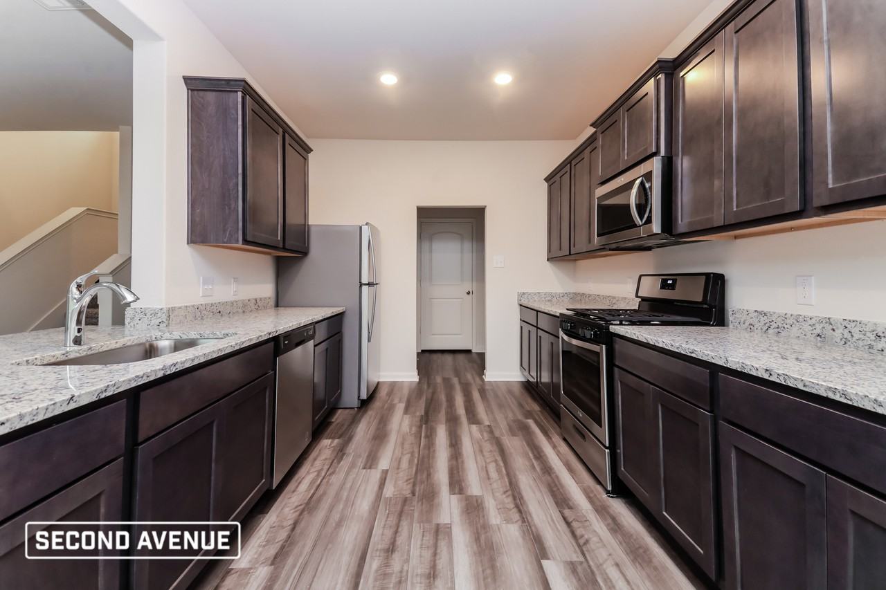 224 Donna Dr - Photo 2 of 26