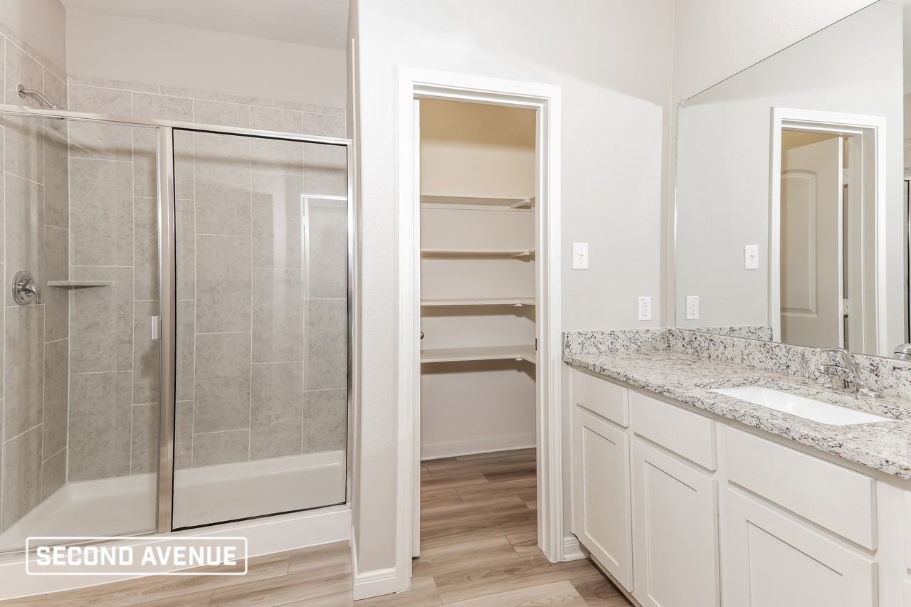 2020 Jeanine Dr - Photo 7 of 18