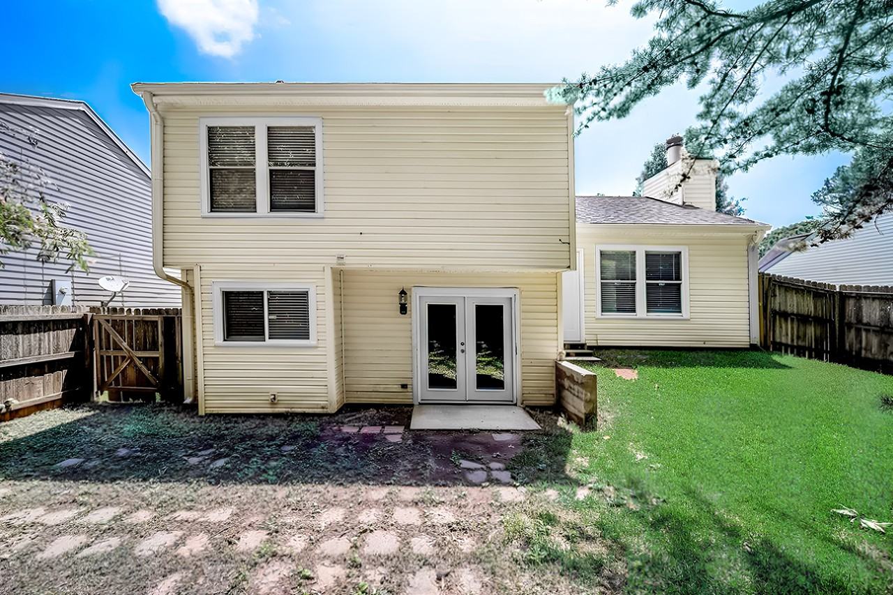 Laurel Creek Cir - Photo 4 of 7