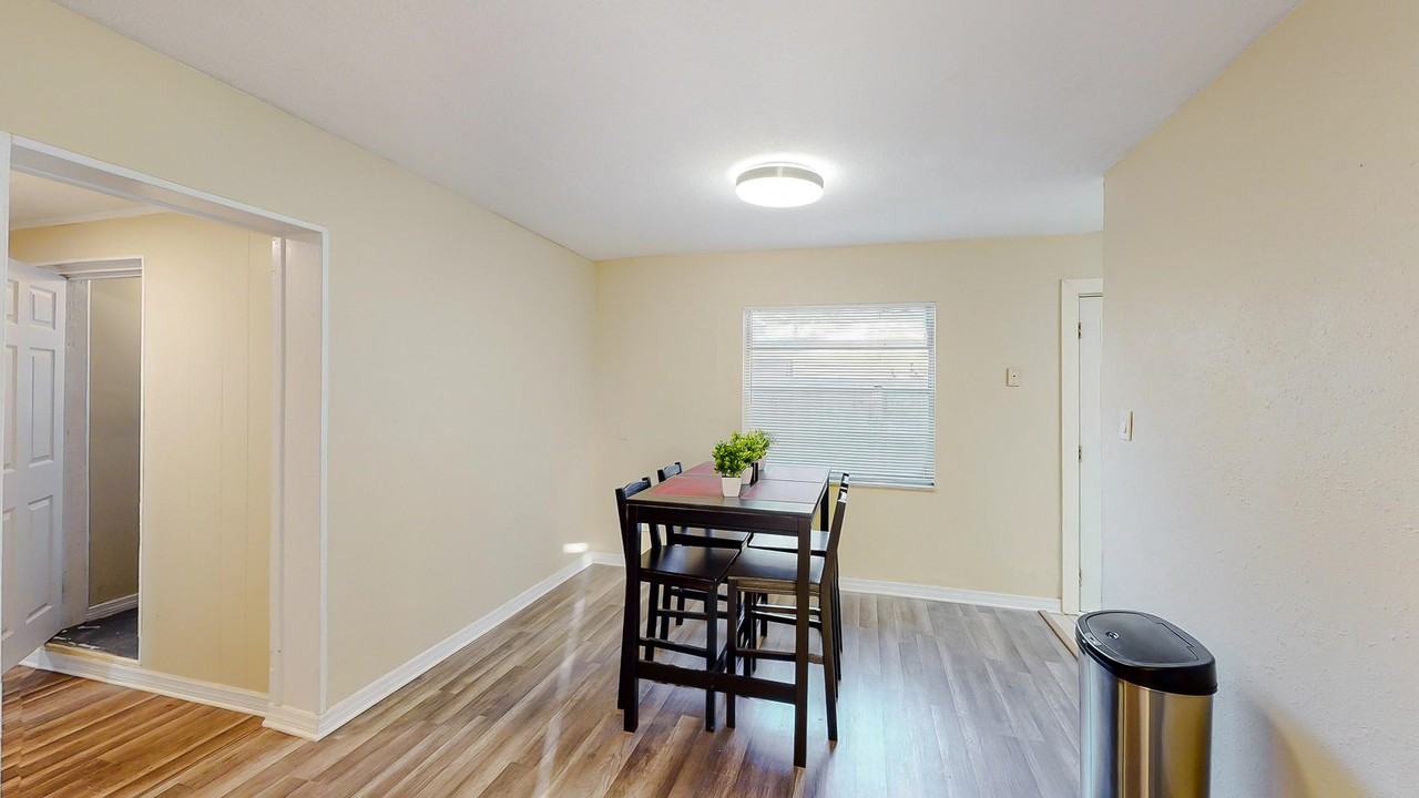 E 27th Ave - Photo 6 of 22