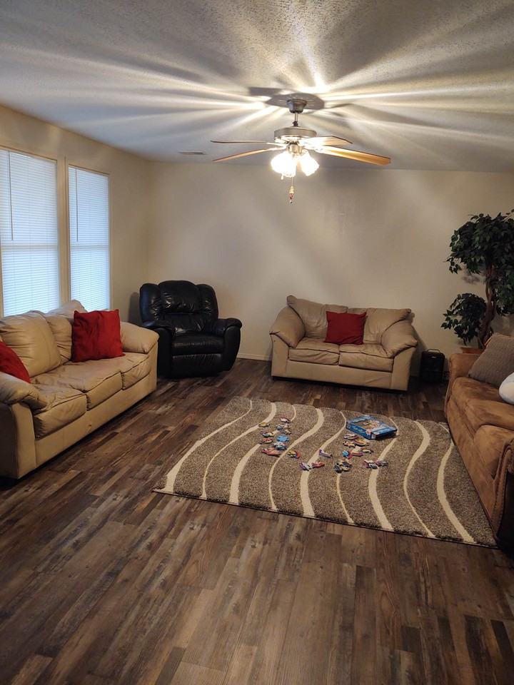 1607 Luna Drive - Photo 2 of 14