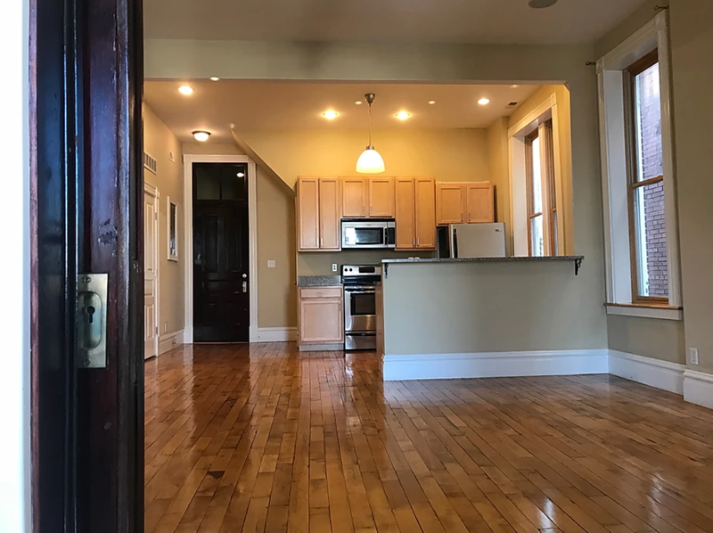 3407 California Ave - Photo 3 of 14