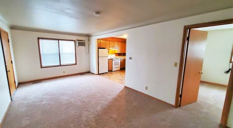 138 33rd Street Drive Southeast #3 - Photo 5 of 15