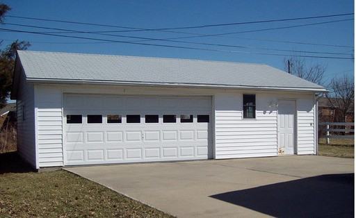 367 Hillcrest Dr #1 - Photo 2 of 8