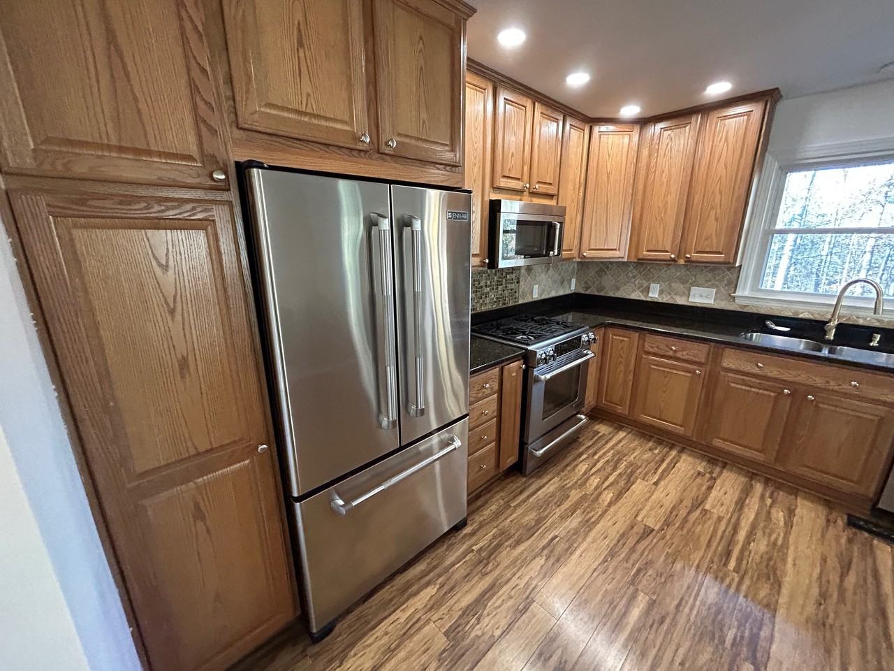 3812 Oak Park Rd - Photo 4 of 43