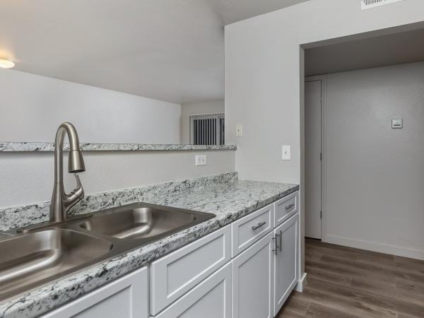 663 E State St - Photo 7 of 12