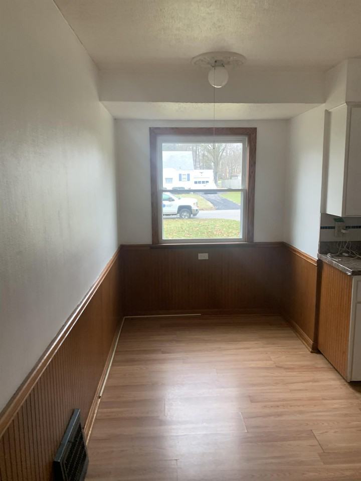 131 Forest Park Drive #1 - Photo 5 of 20