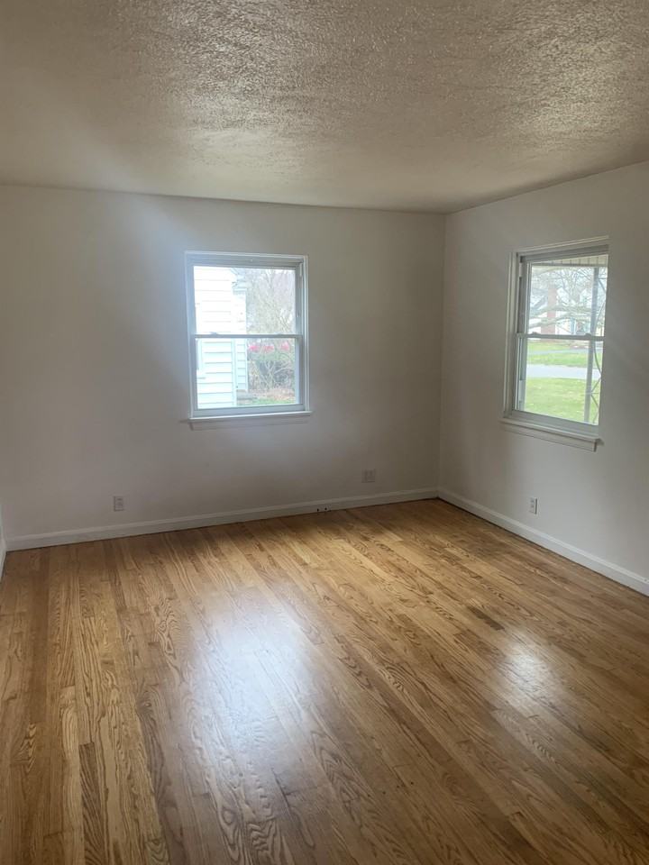 131 Forest Park Drive #1 - Photo 6 of 20