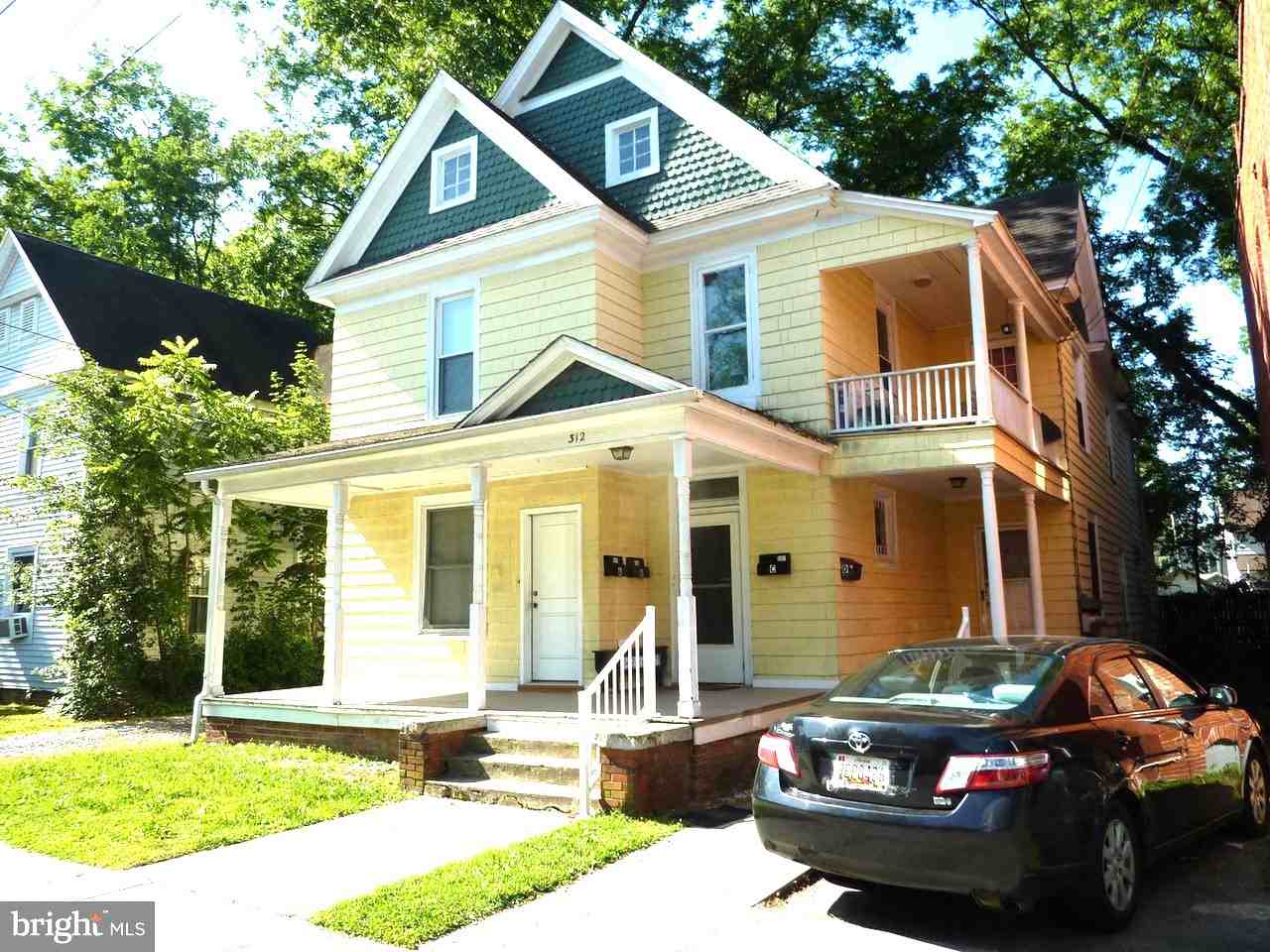 312 Maryland Ave #B - Photo 2 of 16