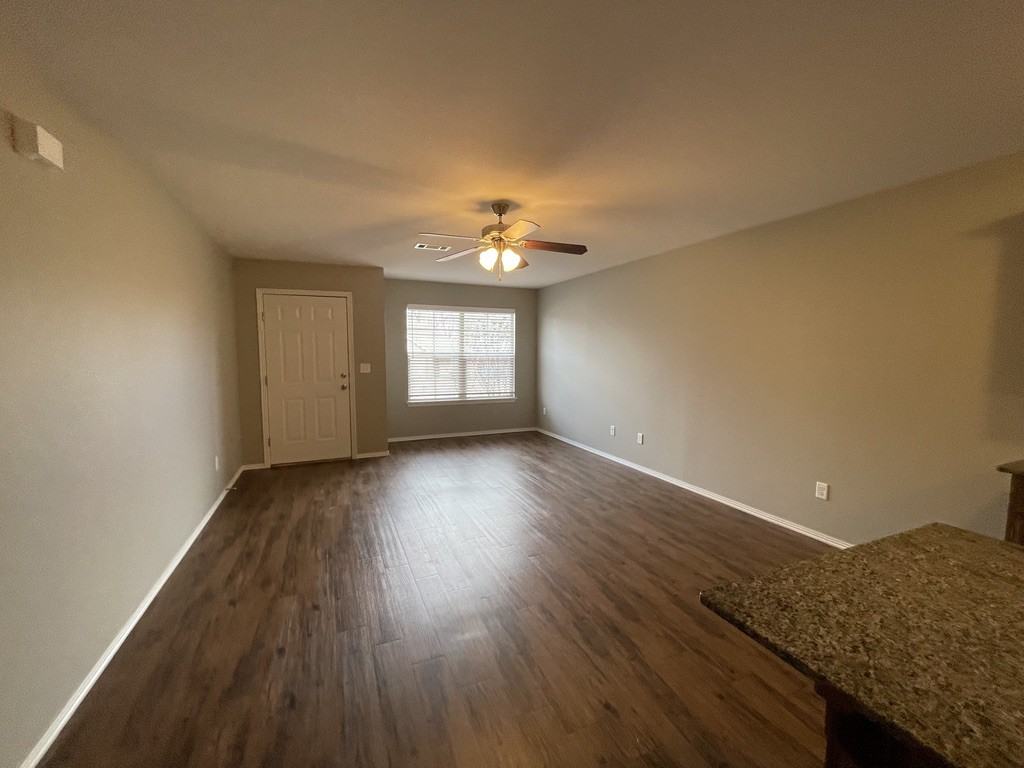 3002 Sw Deerfield Blvd #1 - Photo 4 of 16