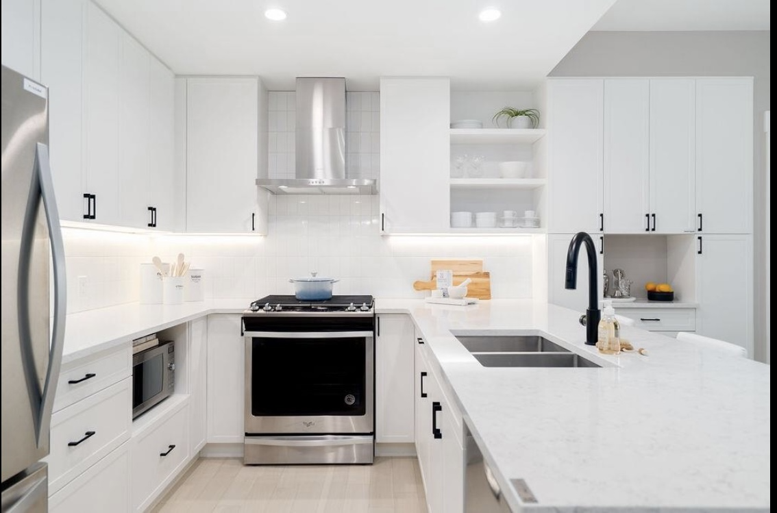 22265 Dewdney Trunk Road ##407