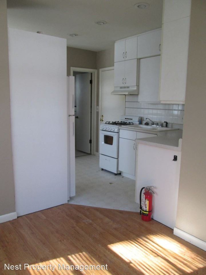 903 S Dodge St - Photo 3 of 15