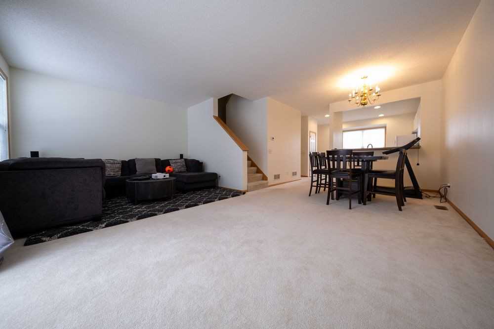 605 Village Pkwy - Photo 3 of 27