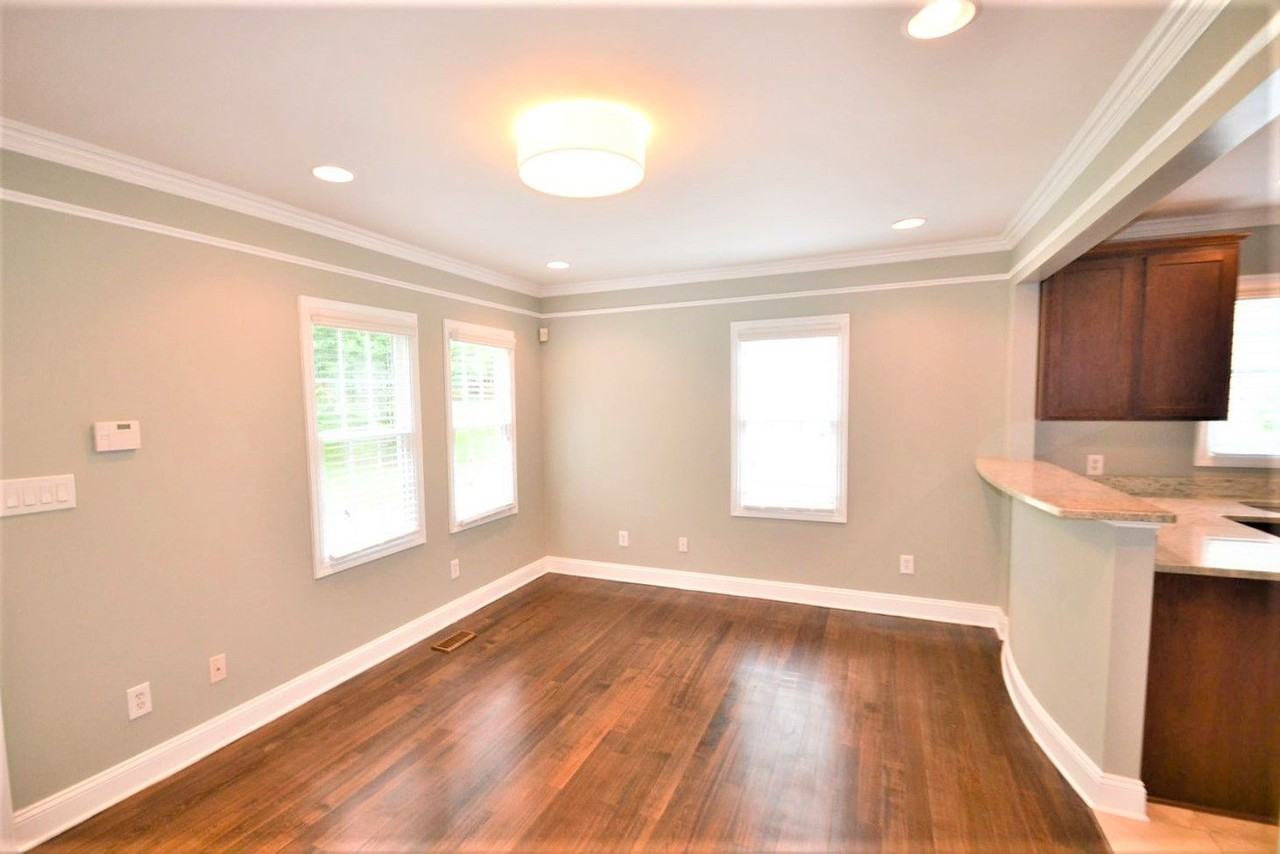 1409 Smith St Se - Photo 3 of 12
