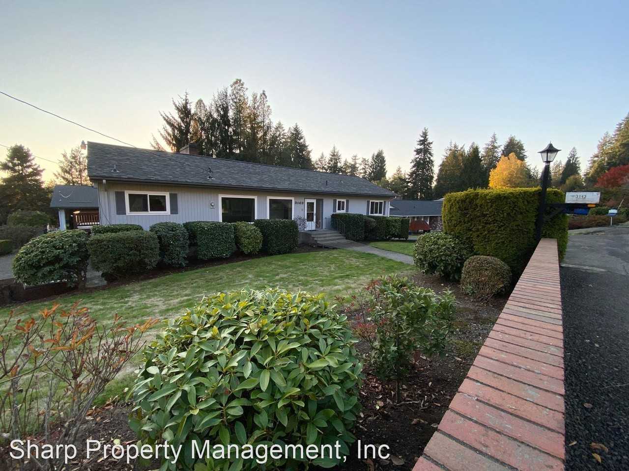 3143 Wildwood Dr - Photo 3 of 23