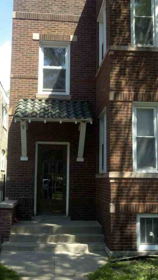 1025 Massasoit - Photo 2 of 7