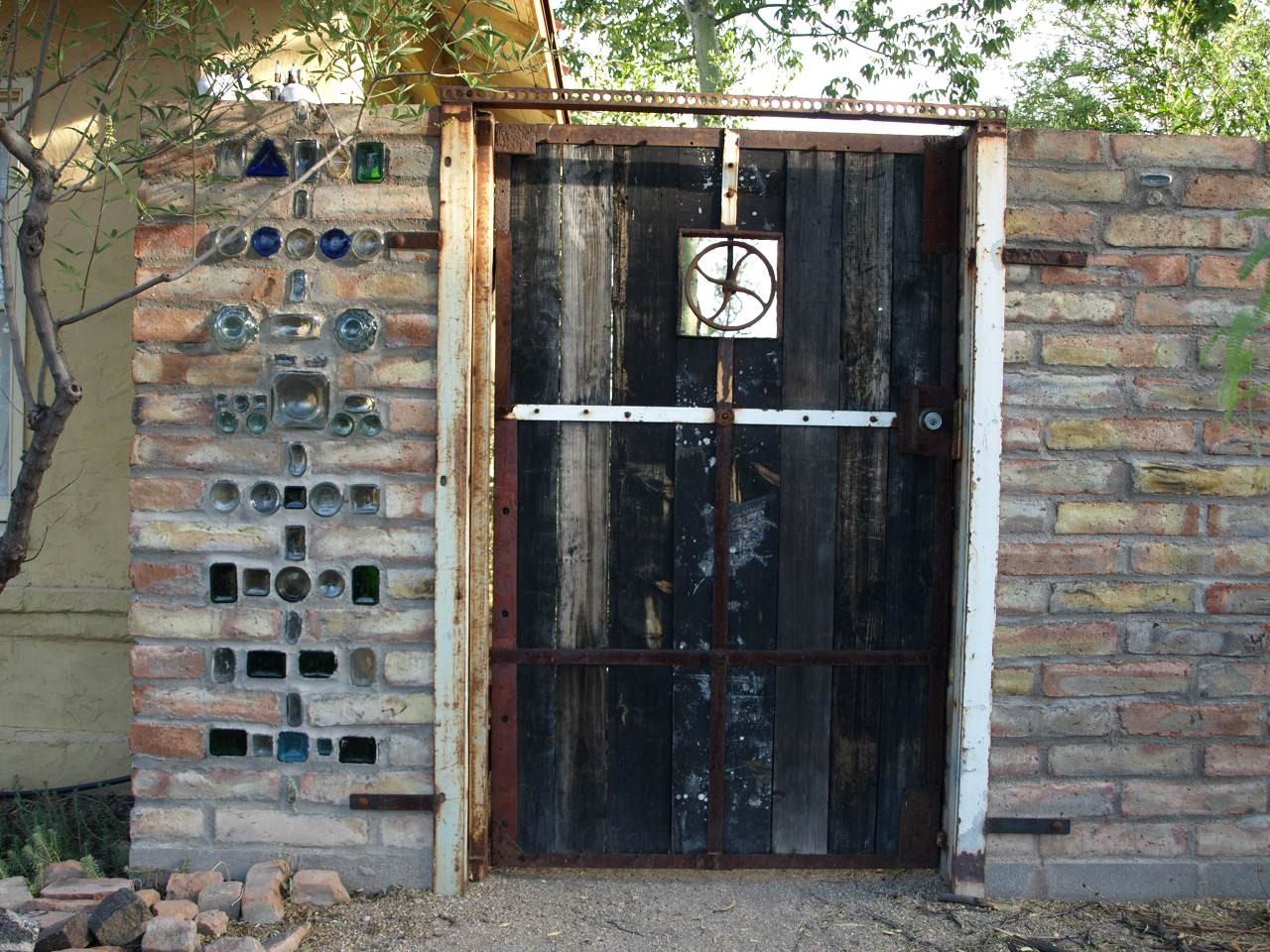 114 E 5th St - Photo 2 of 52