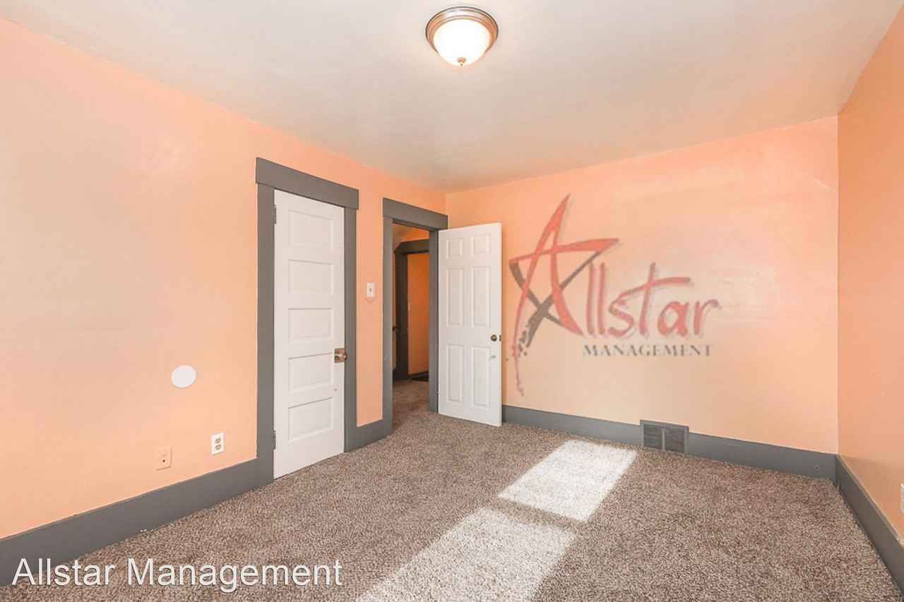 315 E South St - Photo 3 of 28