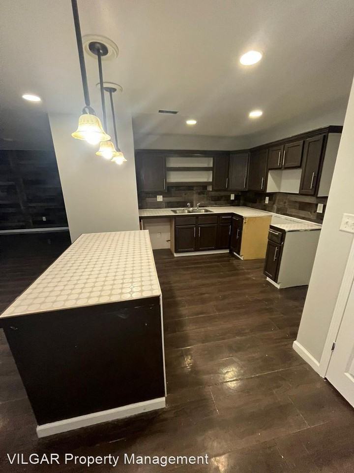 4832 W 11th Ave - Photo 2 of 9