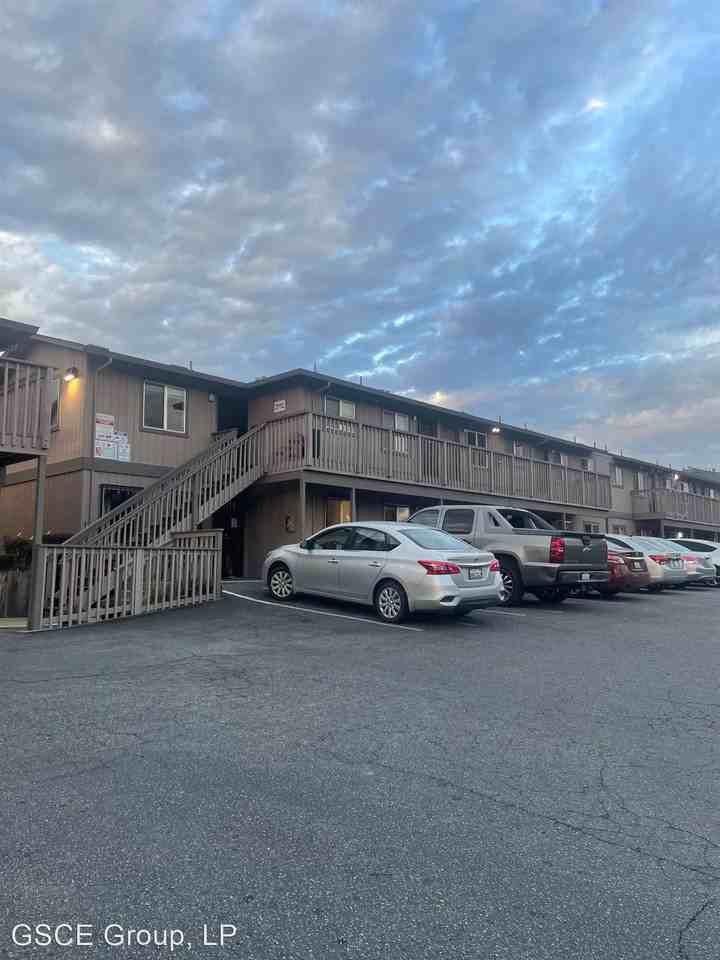 904906908 Acosta Plaza Apartments in Salinas, CA 93905 Zumper