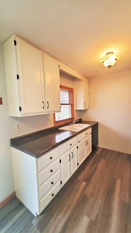 6235 Langdon Ave Sw - Photo 7 of 37