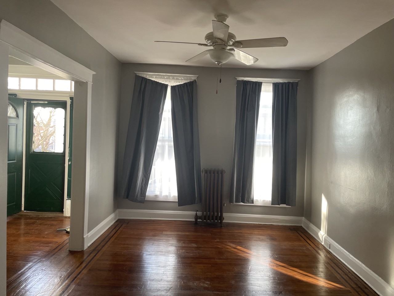 1011 N Rosedale St - Photo 4 of 20