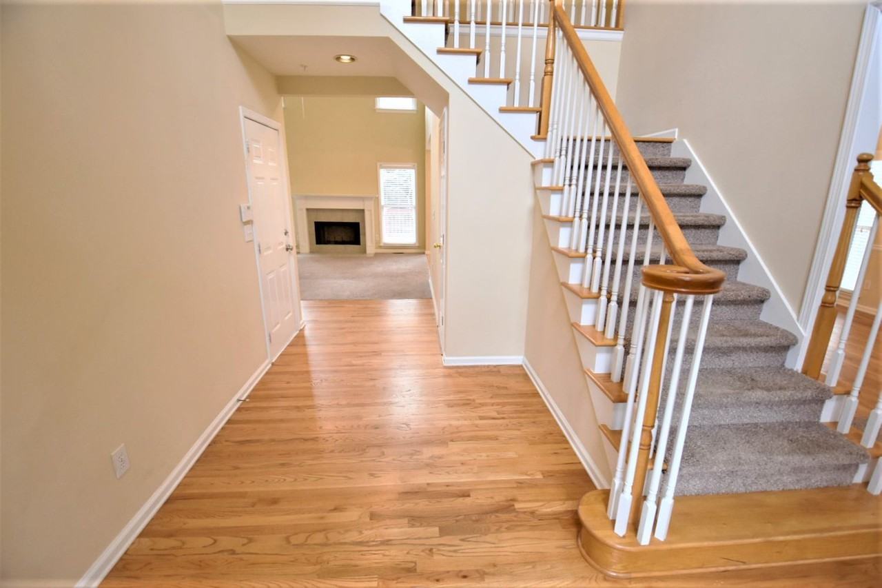 1849 Parkview Ct Nw - Photo 2 of 12