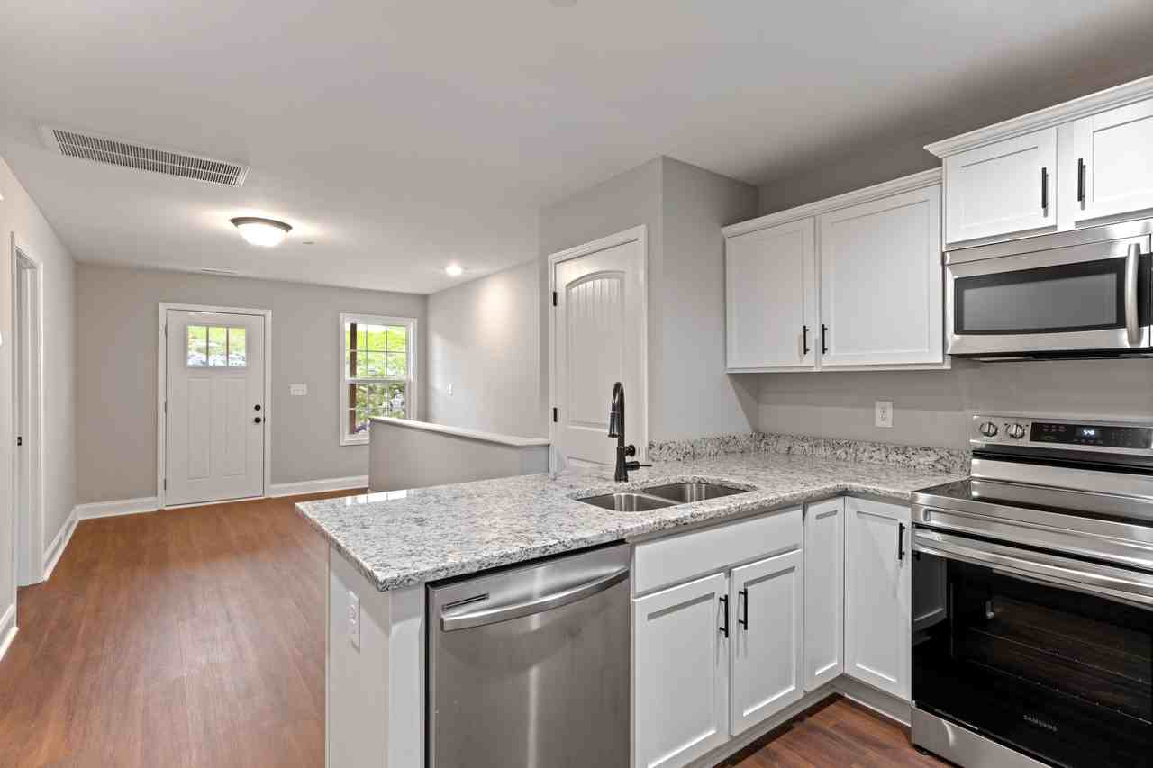 2645 Bell StreetUnit B #B - Photo 3 of 20