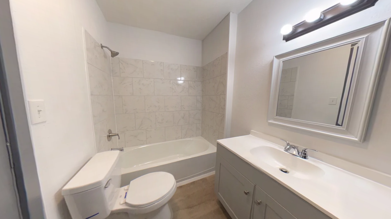 507 Bellevue St #1 - Photo 3 of 11