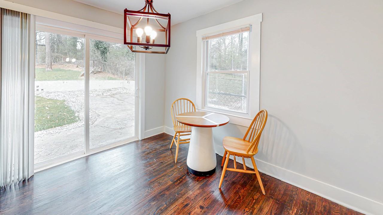 Rhinehill Rd Se - Photo 2 of 13