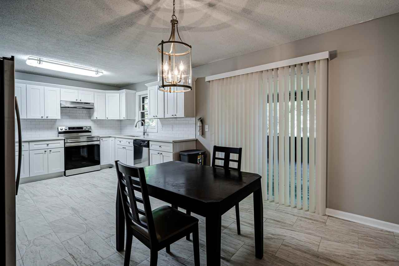 Walnut Cir Sw - Photo 2 of 18