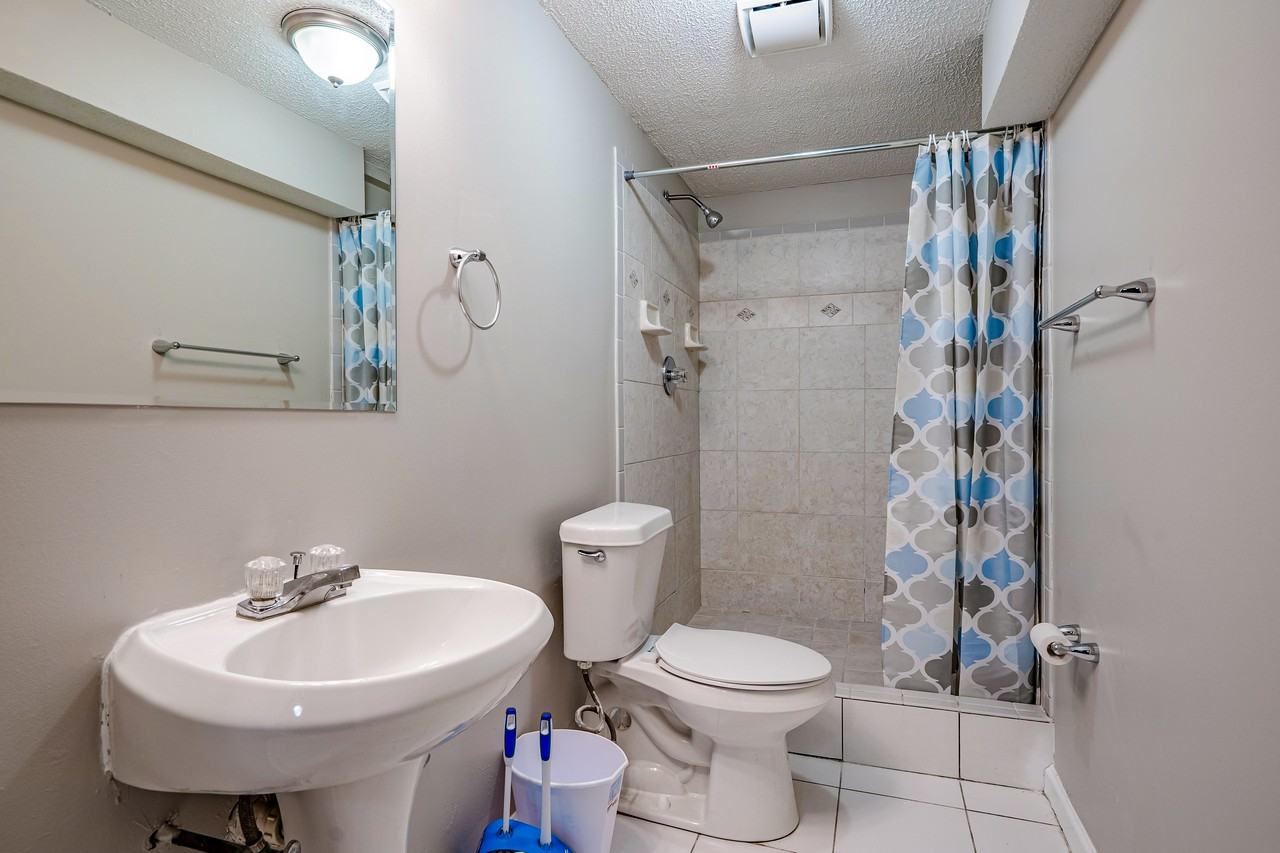 Walnut Cir Sw - Photo 3 of 18