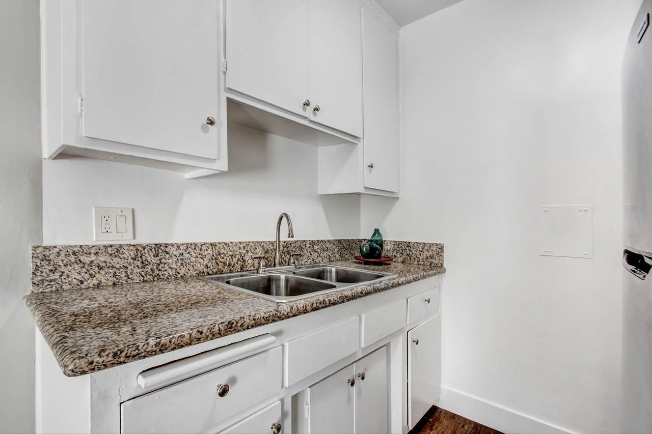 Palms Caribbean Apartments - Photo 6 of 51