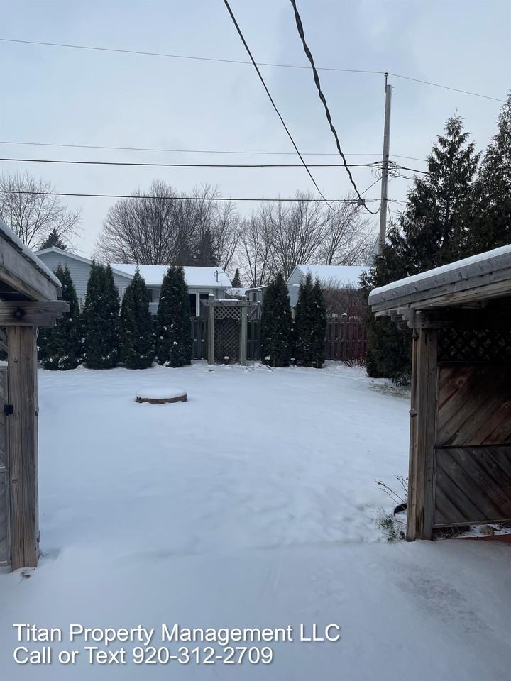 1371 Inverness Ln #1 - Photo 2 of 24