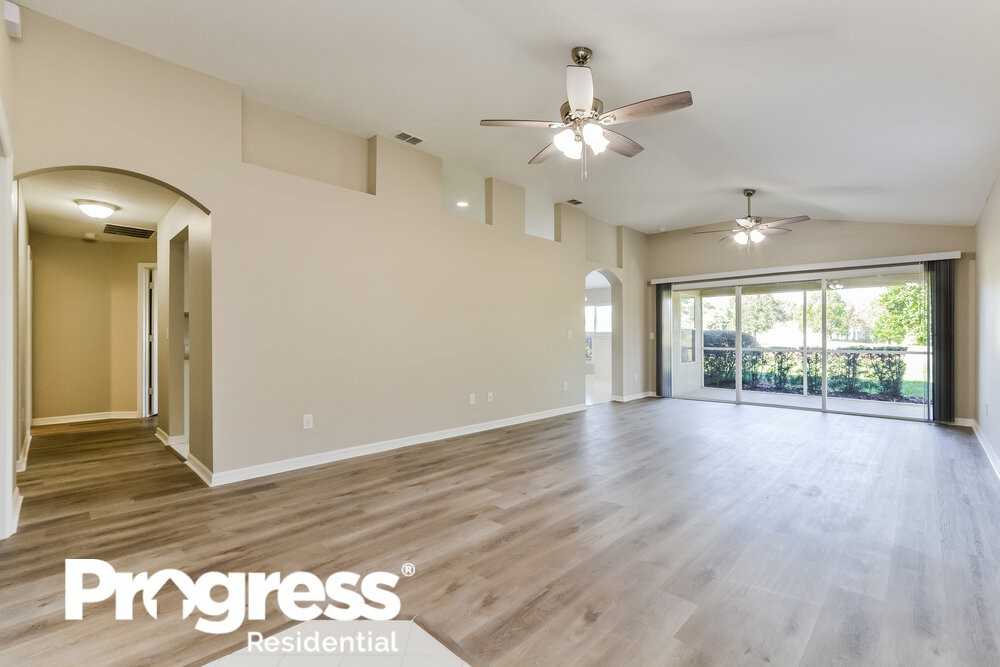 6031 Spring Creek Ct - Photo 3 of 16