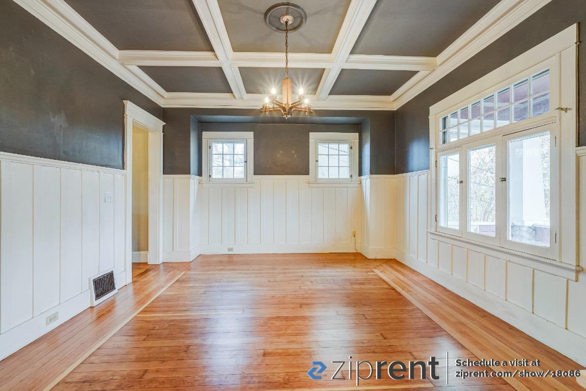 3605 Se 11th Ave - Photo 3 of 19