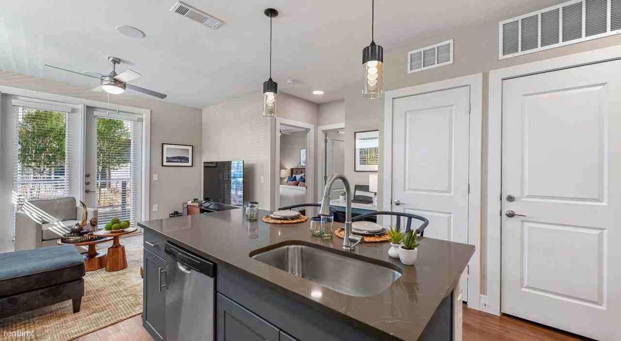 9600 Blue Mound Rd - Photo 3 of 17