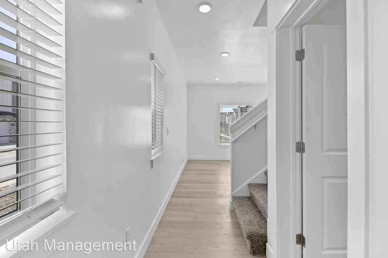 1266 1266 West 1990 South #137 - Photo 2 of 39