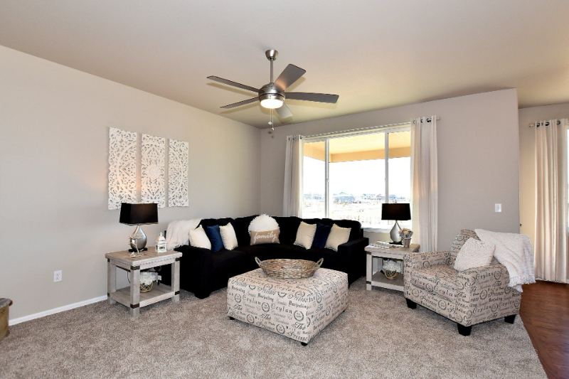 2039 Blue Moon Dr - Photo 2 of 9