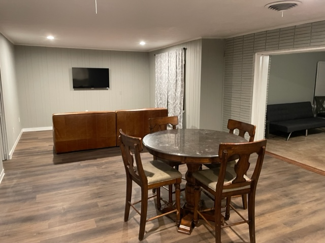 105 Dooley St - Photo 3 of 25